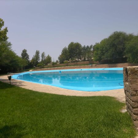 Cuevas El Lago De Castilléjar エクステリア 写真